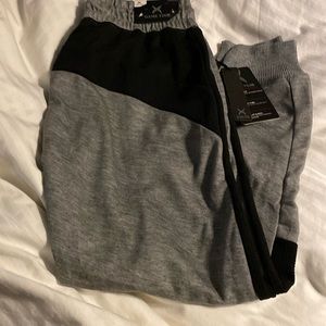 Men’s small NWT Game time joggers